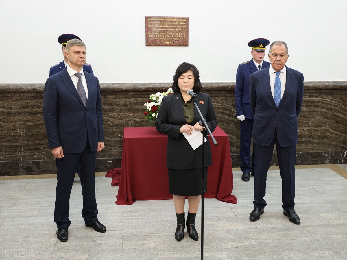 窗口期法国杯传出新动向，新奥尔良鹈鹕再遭质疑，管理层表态——气氛紧张，训练强度明显提升的简单介绍